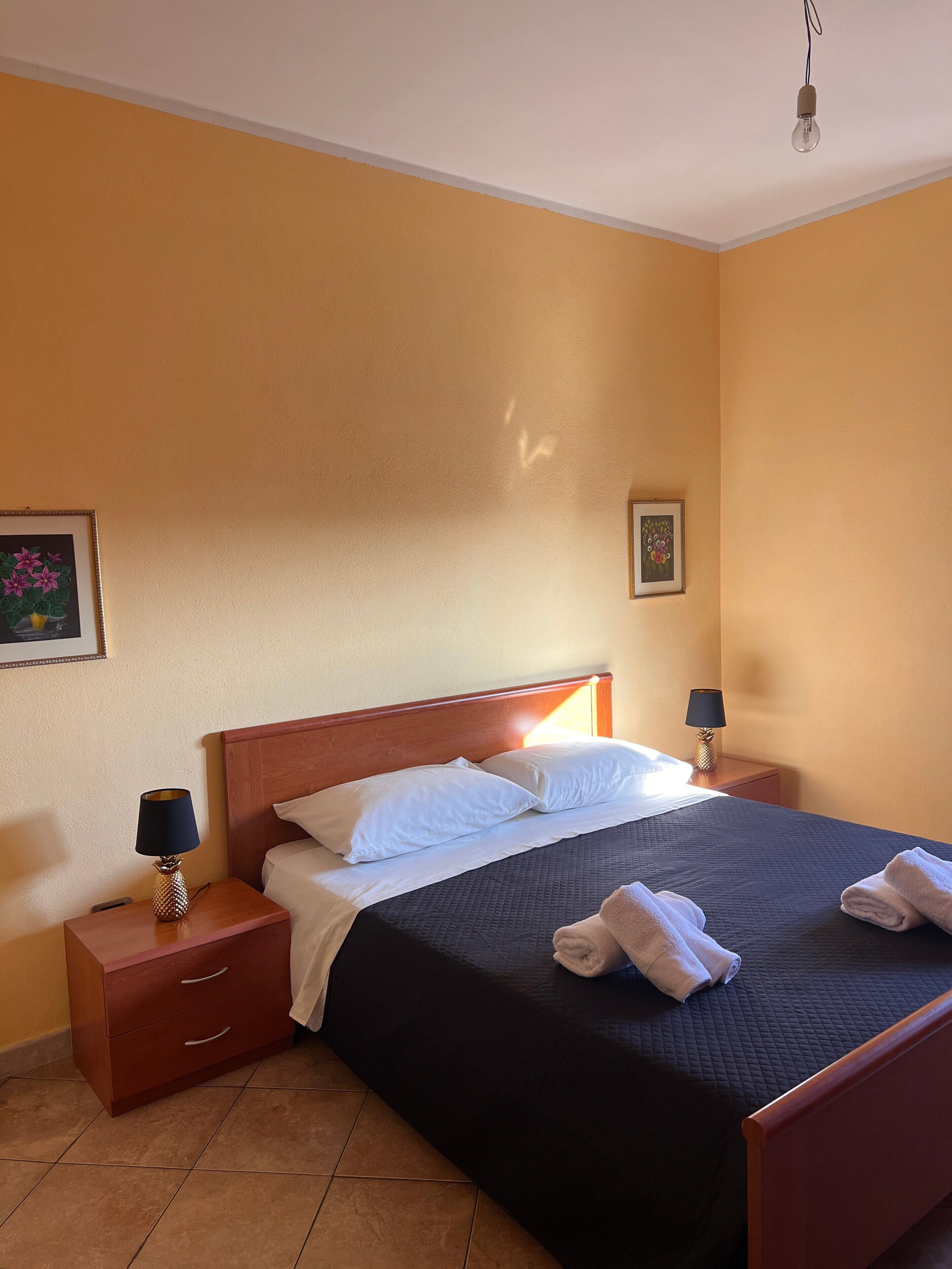 3 camere, ferro/asse da stiro, Wi-Fi gratuito, lenzuola