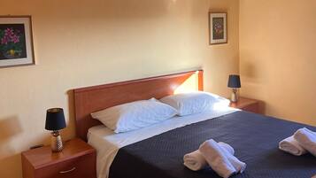 3 camere, ferro/asse da stiro, Wi-Fi gratuito, lenzuola