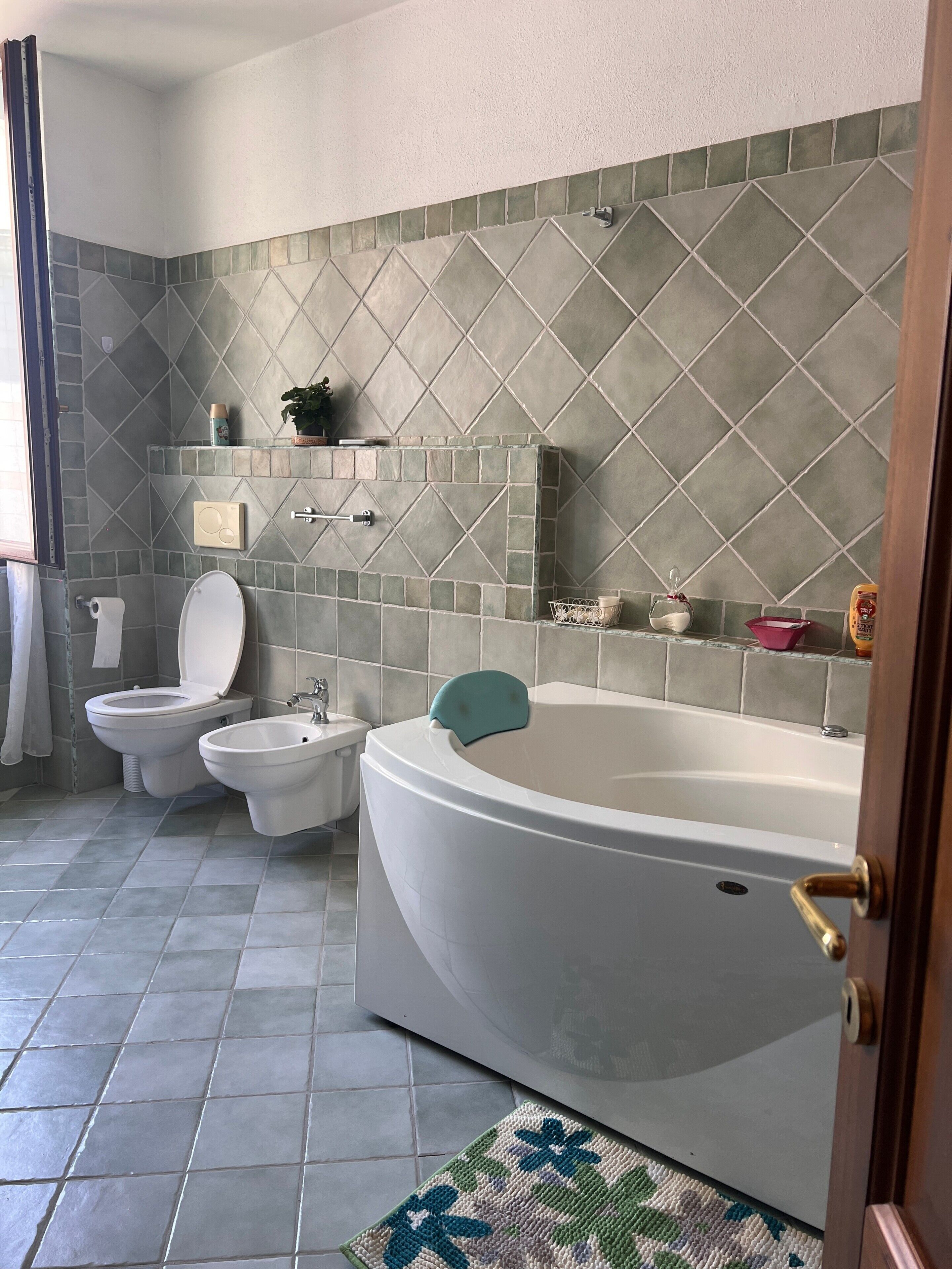 Doccia, asciugacapelli, asciugamani