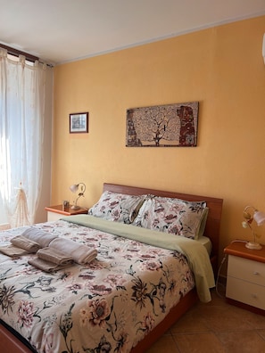 3 dormitorios, tabla de planchar con plancha, wifi gratis y ropa de cama