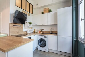 Kühlschrank, Ofen, Geschirrspüler, Toaster