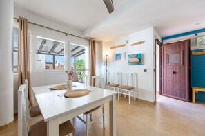 Dining - Holiday Home 'Rous' with Sea Views, Private Pool and Wi-Fi (Níjar)