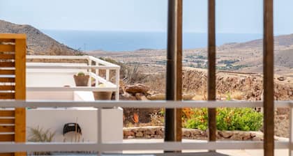 Holiday Home 'Rous' with Sea Views, Private Pool and Wi-Fi