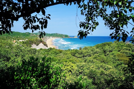 ๋์์ธ ํ์ฐ์ค | ํด๋ณ/๋ฐ๋ค ์ ๋ง