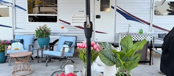 Cozy RV with 1 bedroom in enchanting Cape Charles
