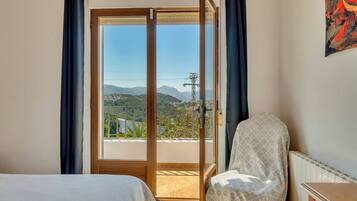 5 slaapkamers, een strijkplank/strijkijzer, gratis wifi, beddengoed