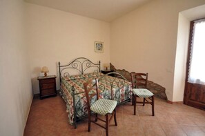 1 habitación, wifi gratis y ropa de cama