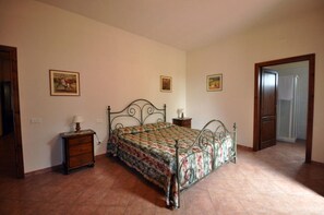 2 soverom, wi-fi (inkludert) og sengetøy