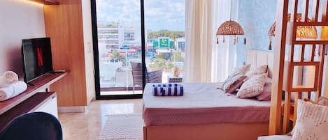 Iron/ironing board, free WiFi, bed sheets, wheelchair access