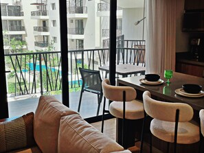 Dining - Aldea Zama 1BD Balcony 2nd FL Pool View (Tulum)