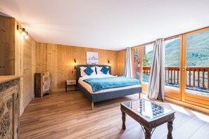 5 chambres, fer et planche Ă repasser, accĂšs au Wi-Fi (inclus)