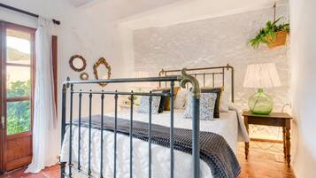 4 dormitorios, wifi gratis, ropa de cama