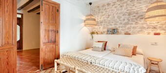 Holiday Home 'Ca la Pasita 26' with Pool, Mountain Views and Wi-Fi