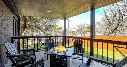 Modern Dallas 3BR | Backyard Oasis & Firepit
