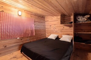 1 chambre, accès au Wi-Fi (inclus), literie fournie