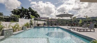 2 bedroom Rooftop Villa 360 degree View/partial Sea view Mountain view 3 balcony