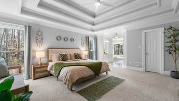 5 bedrooms, desk, iron/ironing board, free WiFi