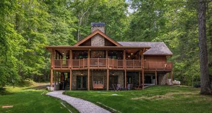 Shine on the Cartecay • Hot Tub + Game Room • Hammocks & Fire Pits