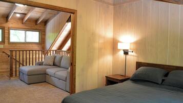 4 bedrooms, travel crib, free WiFi, bed sheets