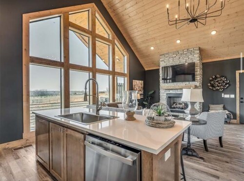 Broken Bow Casino HTub Golf Fishing Next to Crystal Lake Rnch Firepit PacknPlay