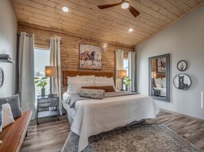 3 bedrooms, WiFi, bed sheets, wheelchair access