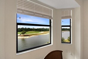 Interior - Lakewood National 4th floor condo with lake and golf coarse views - Green View Getaway (Bradenton)