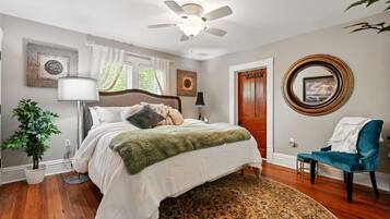 4 bedrooms, iron/ironing board, free WiFi, bed sheets