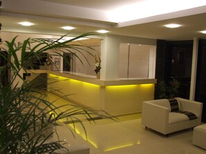 Lobby - Hotel Santander (Villa Carlos Paz)