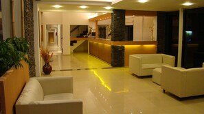 Lobby - Hotel Santander (Villa Carlos Paz)