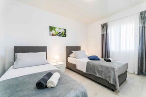 5 bedrooms, WiFi