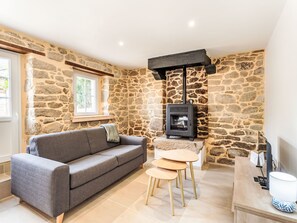 Living area - Maison de Pluméliau by Interhome (Pluméliau-Bieuzy)