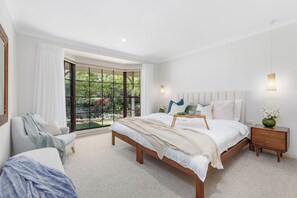 4 Schlafzimmer, Bügeleisen/Bügelbrett, WLAN, Bettwäsche