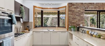 Rockfield Farmers Cottage-Tranquil Garden Stay near Berry and Kangaroo Valley