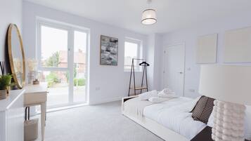 2 bedrooms, iron/ironing board, free WiFi, bed sheets