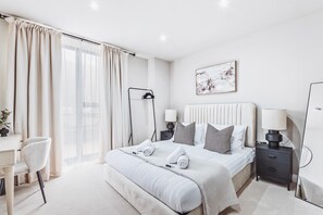 2 slaapkamers, een strijkplank/strijkijzer, gratis wifi, beddengoed