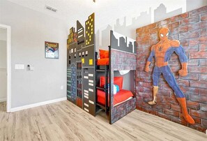 12 bedrooms, desk, iron/ironing board, travel cot - 12BR Solterra Mansion + Arcade Game Room & Pool (Davenport)