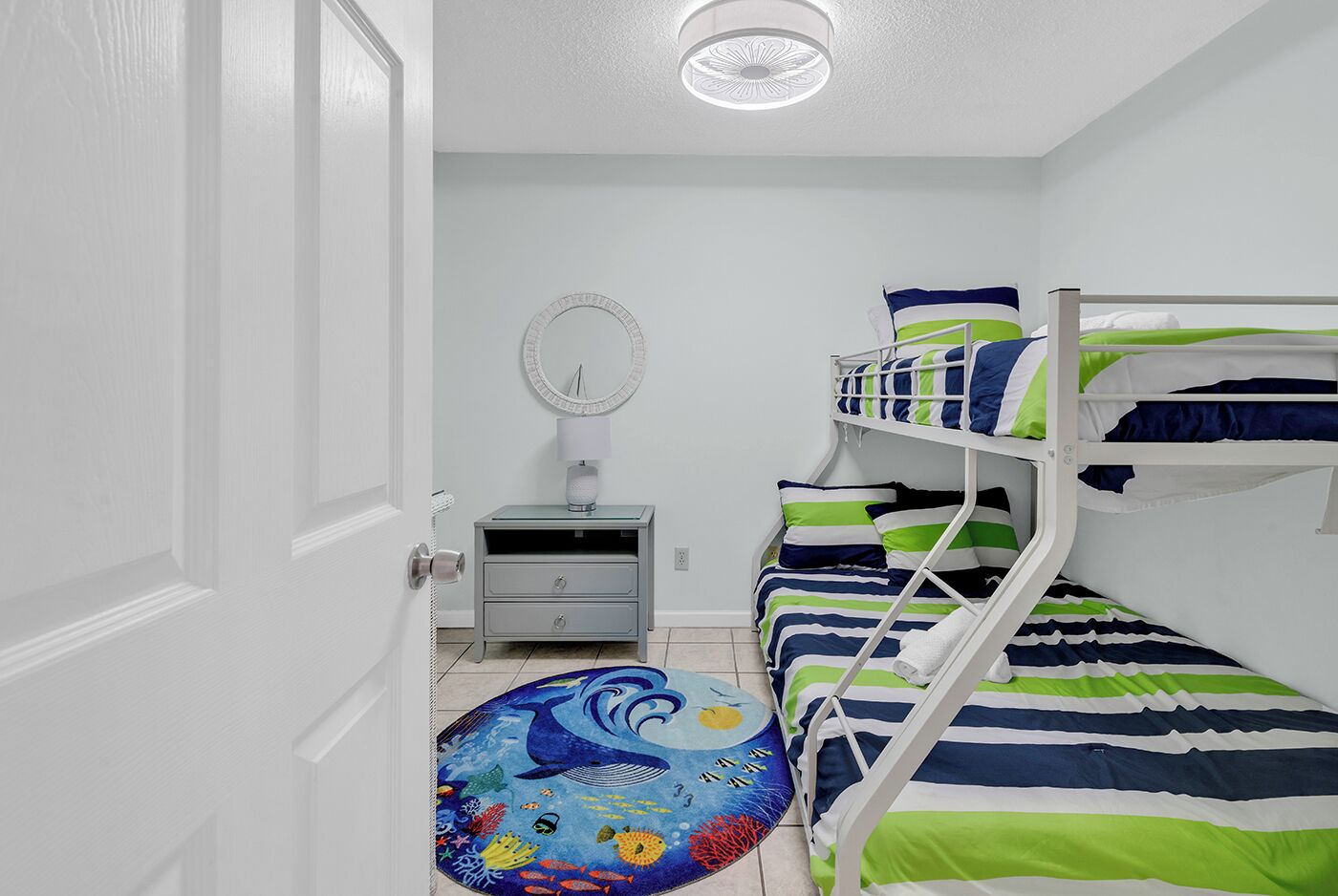Seagull Heights! 2-br 2-ba Oceanfront Royal Garden Resort Condo In&outdoor Pools - Garden City, SC