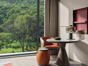 ห้องเบสิกทวิน (Shan Ji) | เครื่องนอนระดับพรีเมียม, มินิบาร์, ห้องเก็บเสียง, Wi-Fi ฟรี