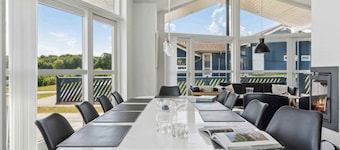 Sea view and calm in lovely house for 10 guests