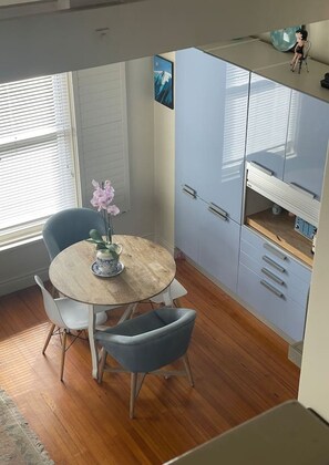 Apartment, Smoking | 2 bedrooms, desk