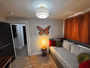 2 bedrooms, desk, iron/ironing board, travel cot