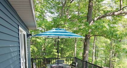 Lake Front Cottage in awesome Lake Ann, MI