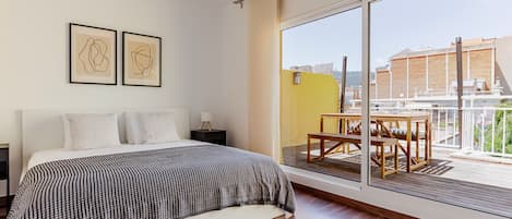 3 Schlafzimmer, Bügeleisen/Bügelbrett, WLAN, Bettwäsche
