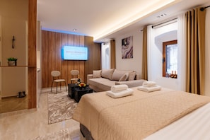 Deluxe Studio | Blackout curtains, soundproofing, iron/ironing board, free WiFi - Avenza Residences I Kotor Old Town (Kotor)