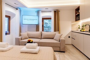 Studio | Blackout drapes, soundproofing, iron/ironing board, free WiFi