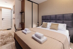 Design Studio | Blackout curtains, soundproofing, iron/ironing board, free WiFi - Avenza Residences I Kotor Old Town (Kotor)