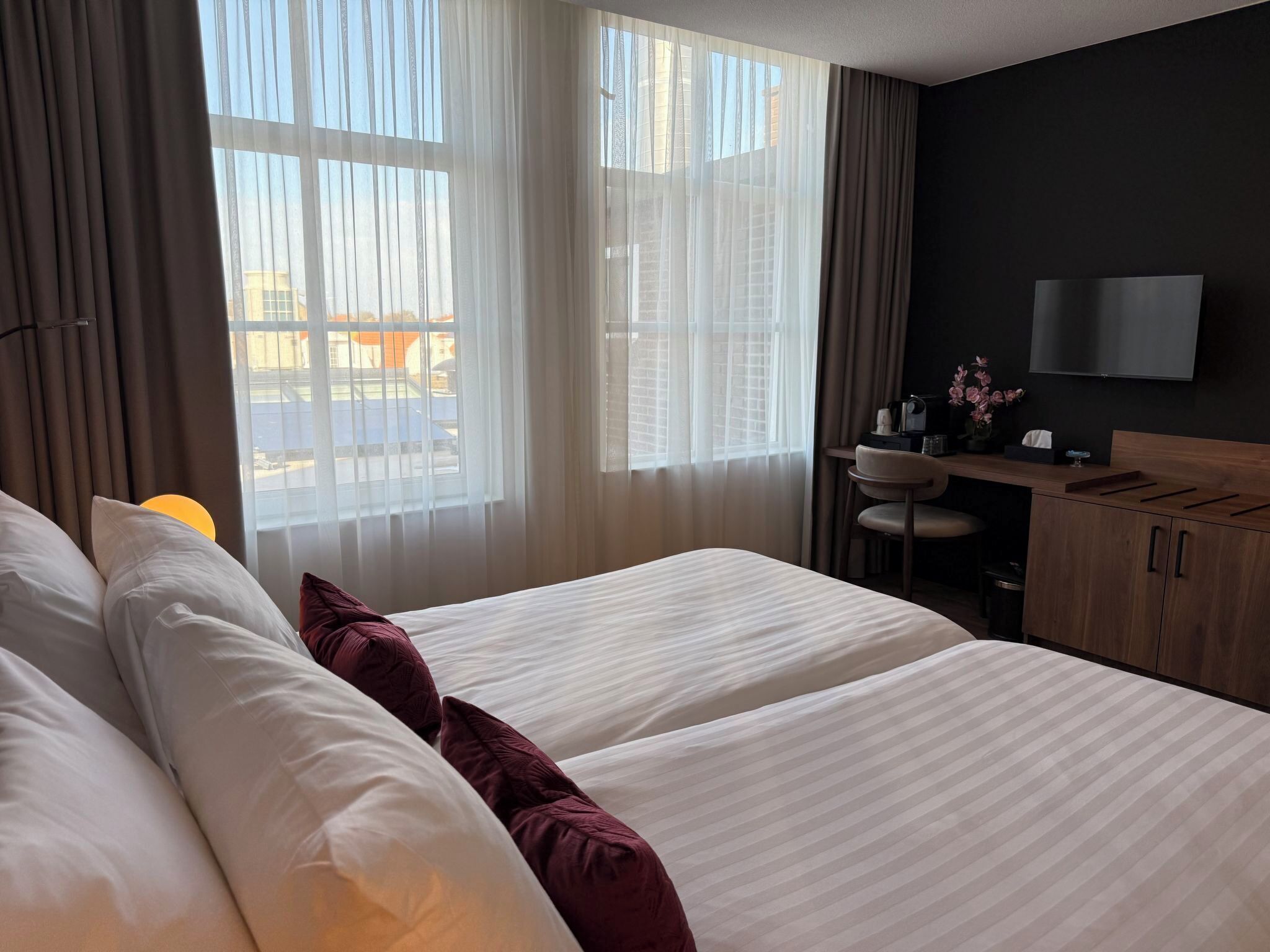 1 chambre, bureau, accès Internet