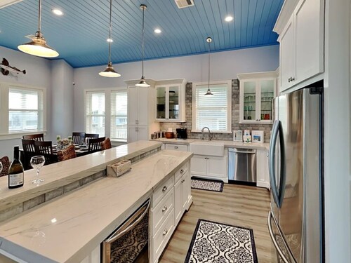 Tiki Retreat, Pool & Beach & Boat Ramp Access