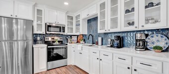 Best of McAllen! Sleeps 10+ pets