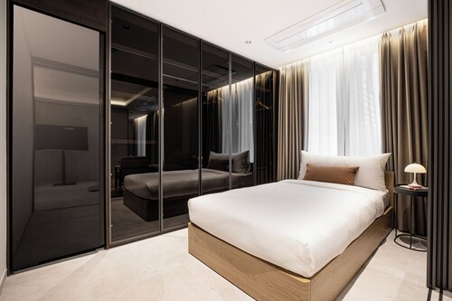 AC PALACE HOTEL AND RESIDENCE SEOUL GANGNAM